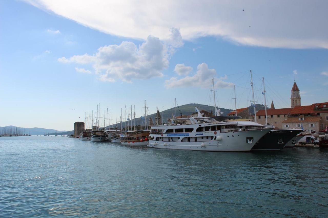 Narancin Apartments Trogir Exterior photo