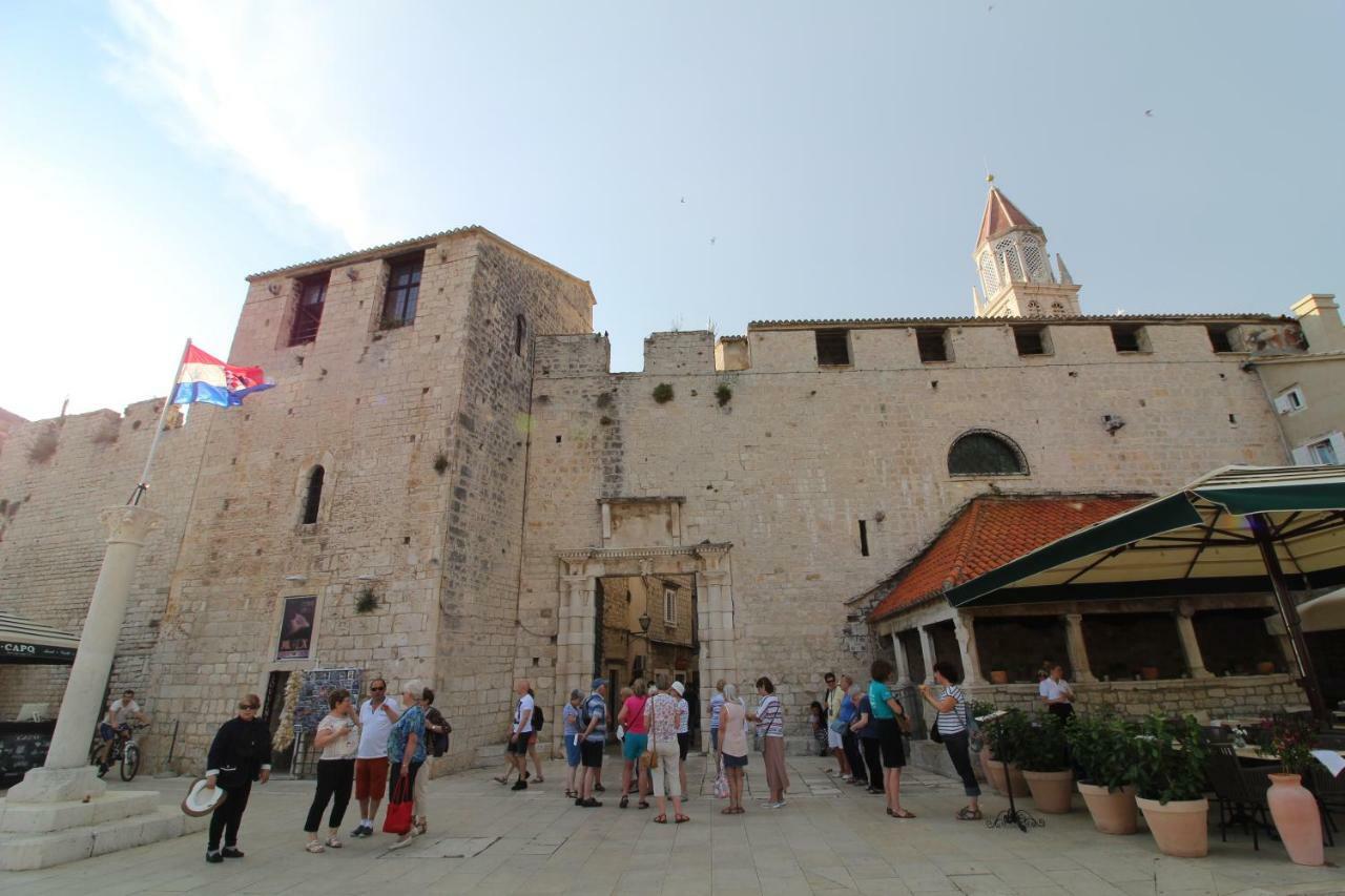 Narancin Apartments Trogir Exterior photo